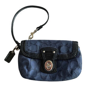 COACH Legacy Signature Navy Blue Canvas Black Leather Flap Wristlet Bag Hang Tag